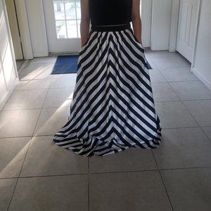 Black & White Betsy & Adam size 10